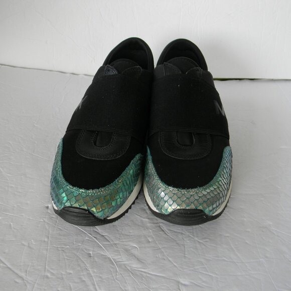 EUC MICHAEL KORS BLACK/MULTI Sneakers Rainbow Iridescent SLIP-ON SZ 6M - Picture 3 of 8